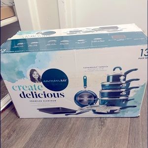 BRAND NEW 13 pc Rachel Ray Cookware set